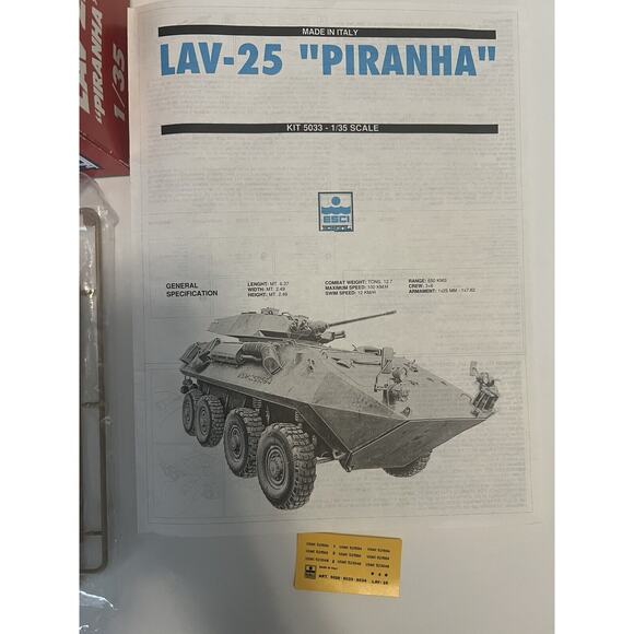 ESCI/ERTL LAV 25 Piranha 1:35 Scale Model Kit #5033, New Open Box - Picture 3 of 14